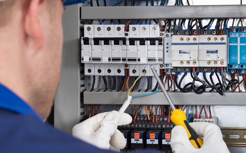 besoin d'un électricien Saint-Pierre-du-Perray
